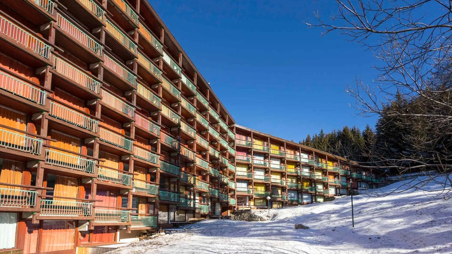 Apartment Studio Renove Au Pied Des Pistes - Balcon Sud - Proche Commerces - 5 Couchages - Fr-1-346-349 Les Arcs